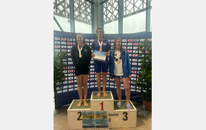 Cécile 3ème au 50 Brasse